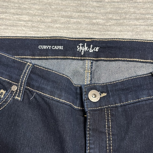 Style & Co women’s jean capri, size 16W - Picture 3 of 3